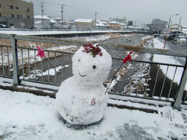 雪景色の福岡を散策する滅多にない機会を大いに楽しむ【門松ウォーク】