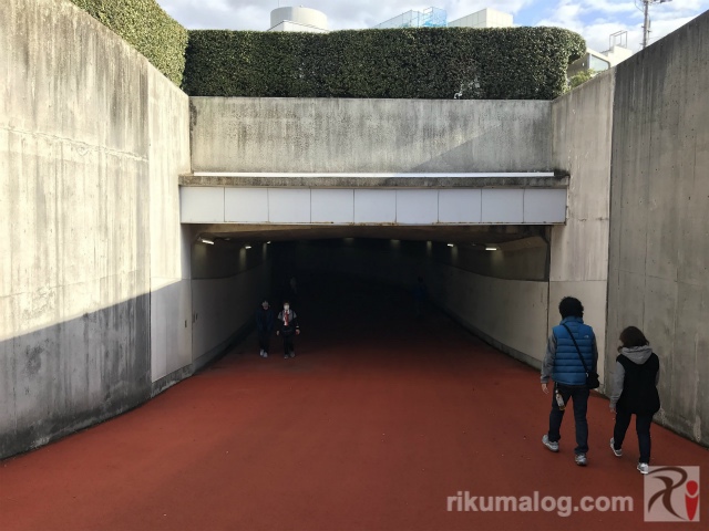 小倉競馬場トンネル