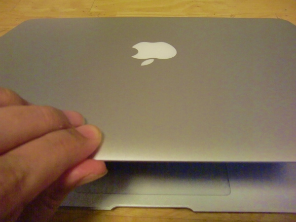 超初心者がMacBook Airを購入して初めて開封の儀をするとこうなるという事例