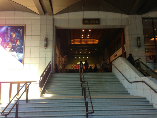 博多座の入口
