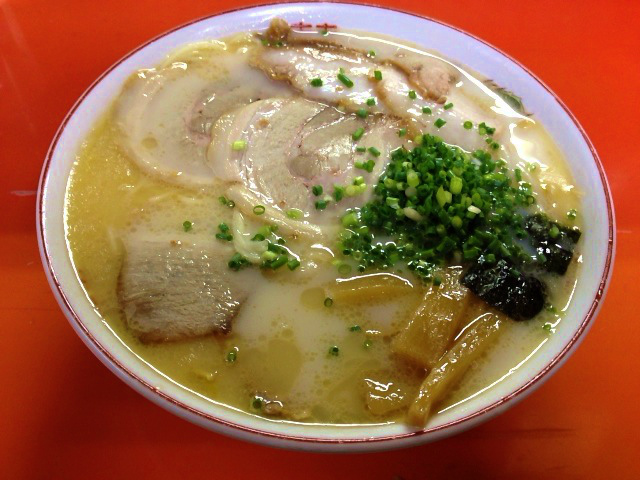 がんこもんラーメン：とろみのある超こってりスープが特徴＠遠賀町