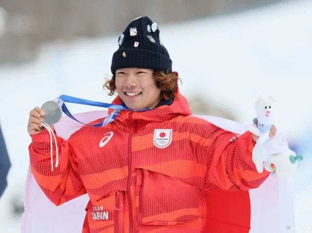 銀メダルを獲得した長谷川帝勝選手