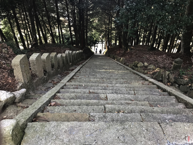 鏡山大神社の階段