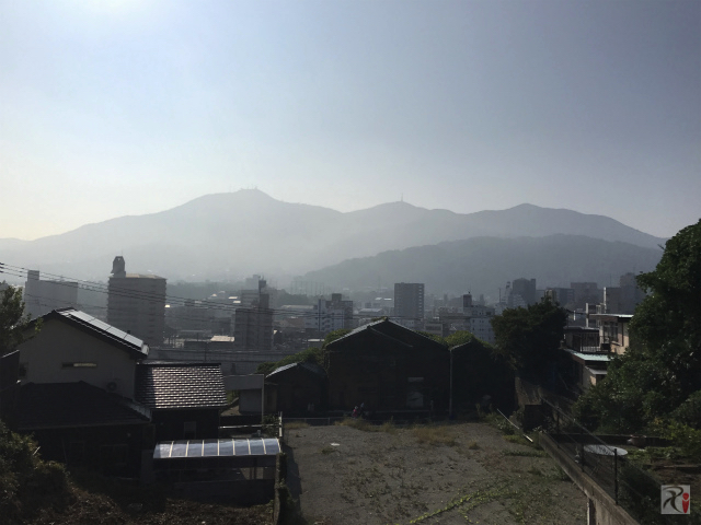 道伯山から見た皿倉山