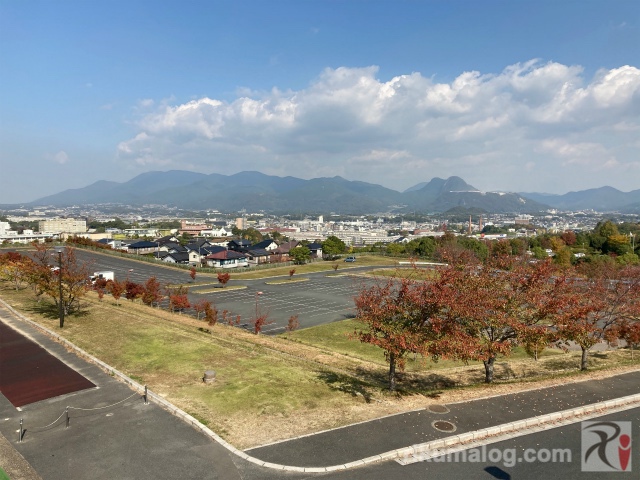 高台から見える田川市の風景