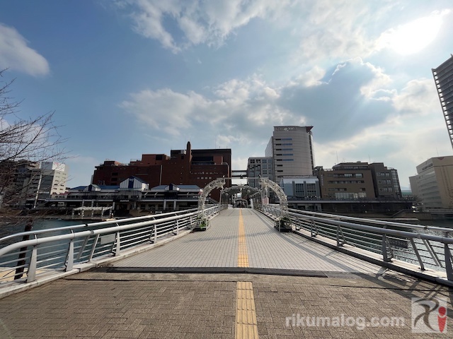 小倉城庭園側から見た鷗外橋