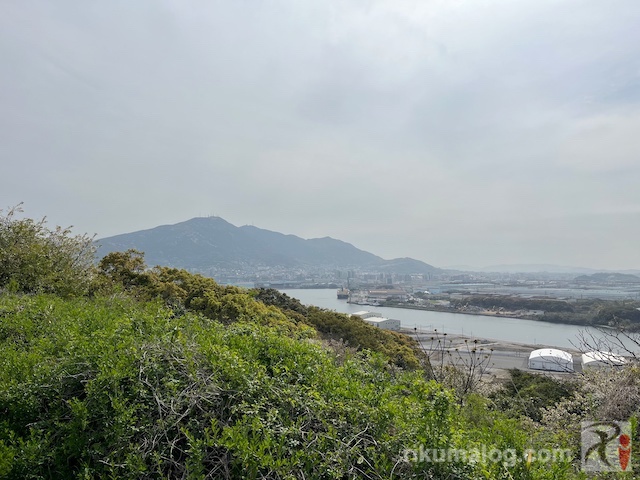 都島展望公園中腹展望台から見える皿倉山