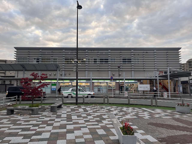 JR新飯塚駅・西口
