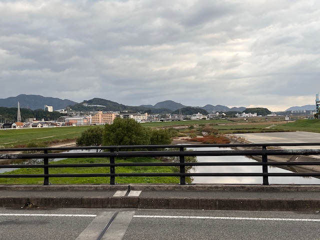 新飯塚橋は遠賀川と穂波川の合流利点