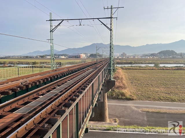 遠賀川に架かる筑豊電鉄の鉄橋